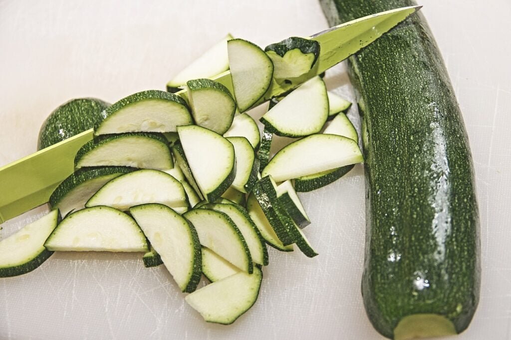 zucchini-vegetables-garden-pumpkin-3211970 zucchini, vegetables, garden pumpkin-3211970.jpg